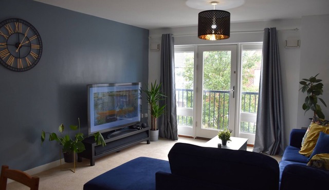 Luxurious & Spacious 2 bed Apartment in Milton Keynes