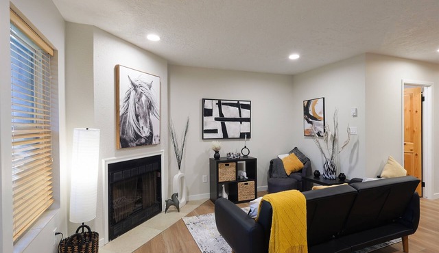 Luxuriously Contemporary Condo WL1401 | Powder Mtn
