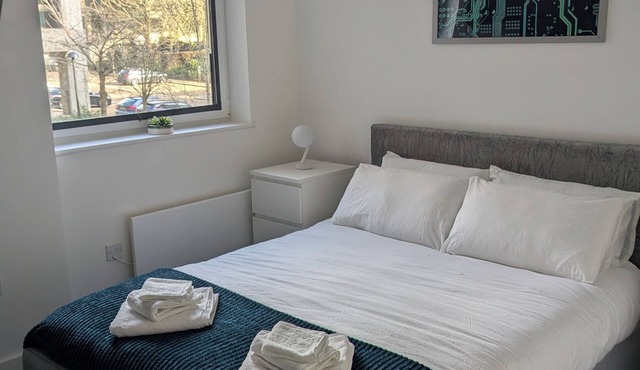 Luxury Apartment Central Milton Keynes close to Train Station