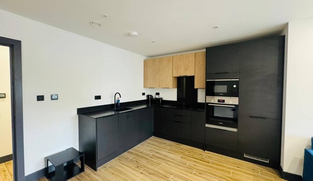 Luxury Brand New 1 bd flat London WD6