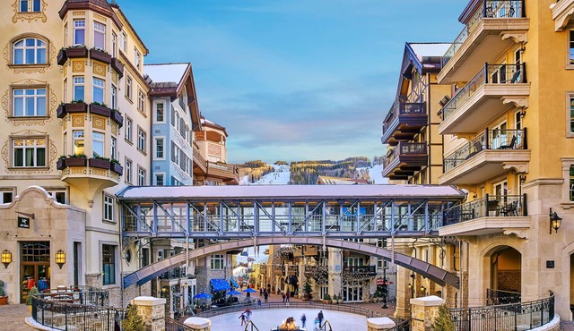 Luxury Condo, Sleeps 12 | Amazing Rooftop Pool