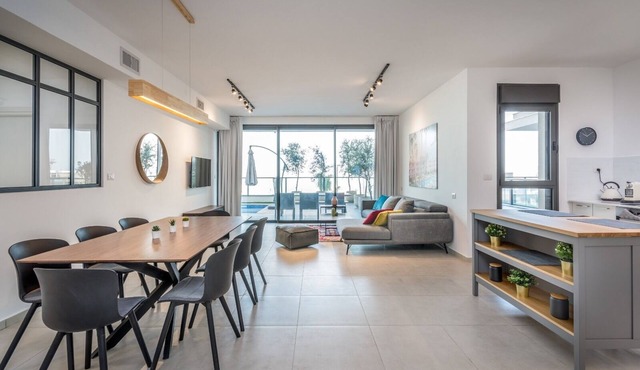 luxury garden apartment heated pool