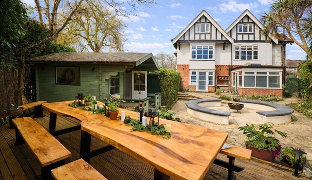 Luxury Group Retreat, Fire Pit, Al Fresco Dining