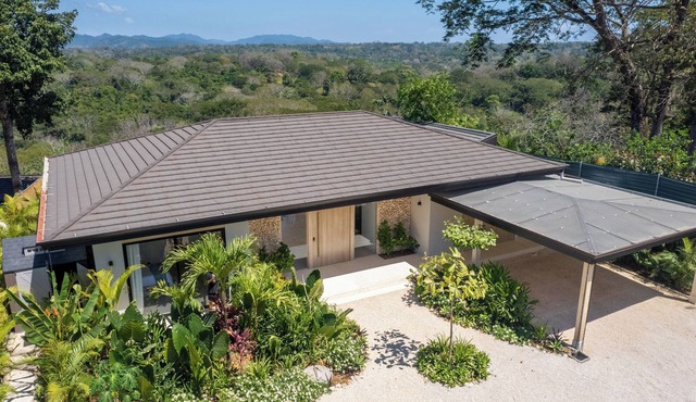 Luxury Hillside Villa with Breathtaking Views & Private Infinity Pool