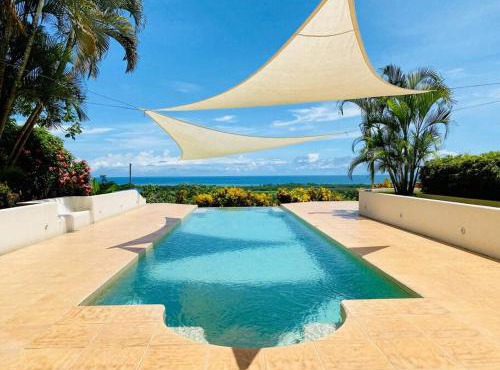 Luxury villa with stunning Pacific view