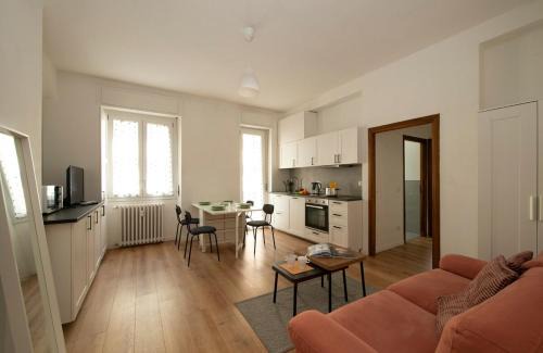 M4 Tolstoj Ampia Penthouse a 50m dalla Metro