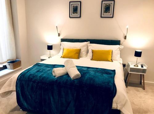 Maplewood luxurious one-bed flat with free parking