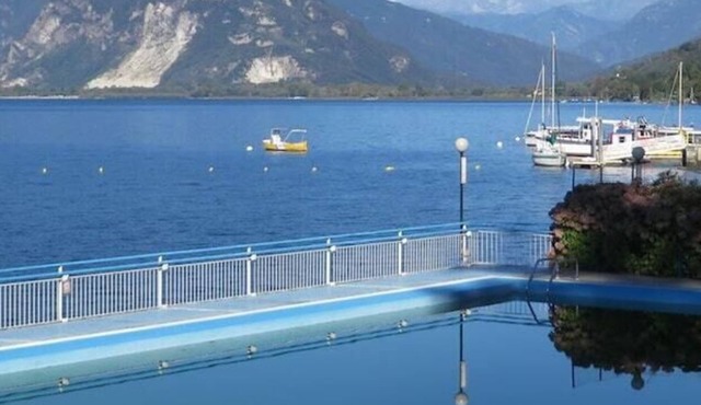 Margo 1 apartment in Verbania with lake view