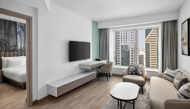 Marriott Dubai | 1BR Suite | Apartment-Style Comfort Near DIFC