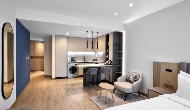 Marriott Dubai | Deluxe | Sheikh Zayed Road Base for Work and Long Stays