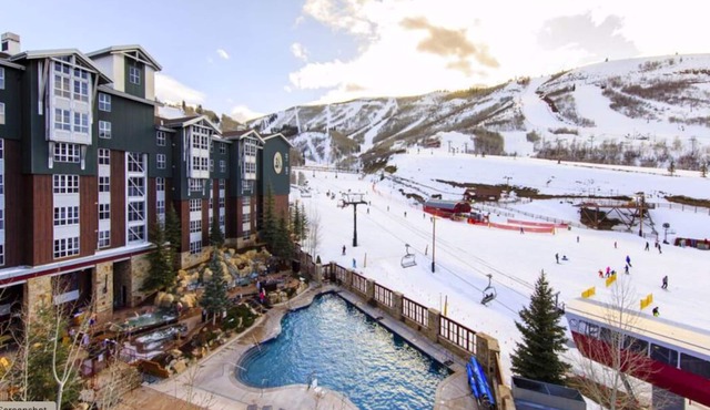 Marriott Mountainside Studio - Sleeps 4 - True Ski In/Out - Great Resort!