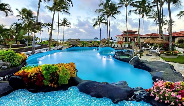 Marriott's Beachfront Waiohai Resort + Resort Amenities included