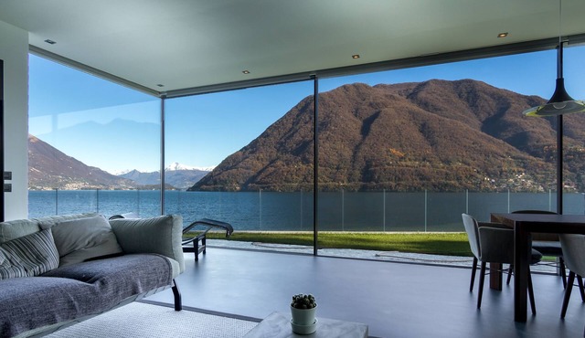 Marvelous Lake Destination eco-friendly villa