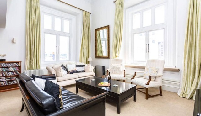 McMahon Suite - Central CBD
