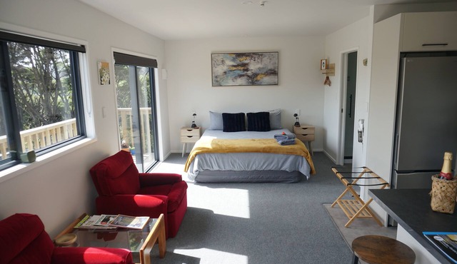 Medland Mystic self contained studio unit.
