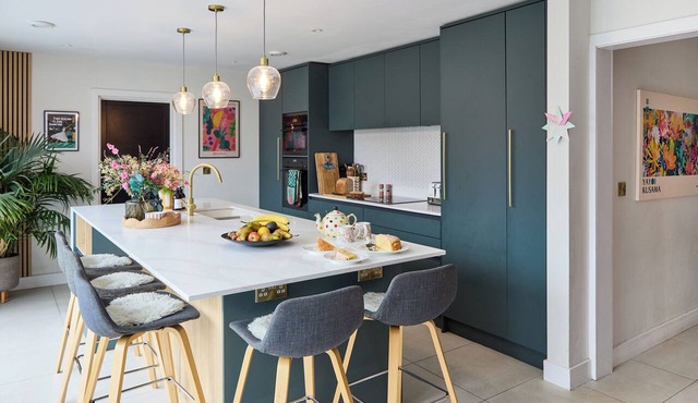 Modern 5 bed Countryside Home with Stunning Views