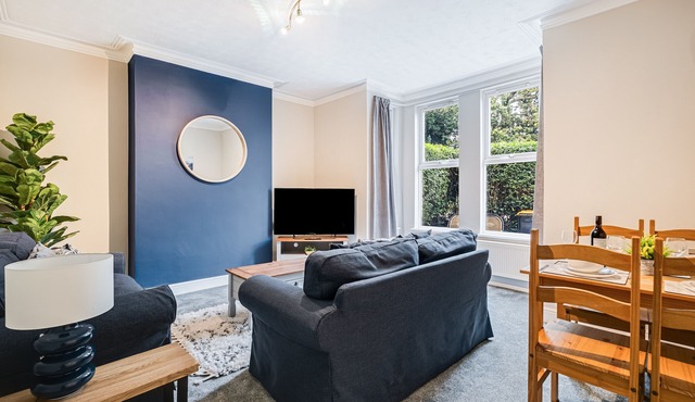 Modern and Comfortable 3 bed