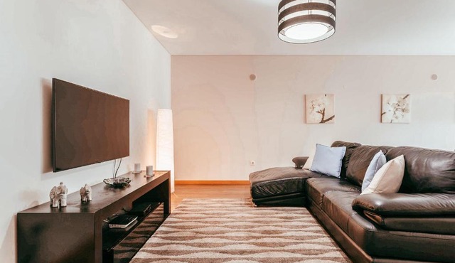 Modern & Elegant 2 bedroom in Amadora by GT House
