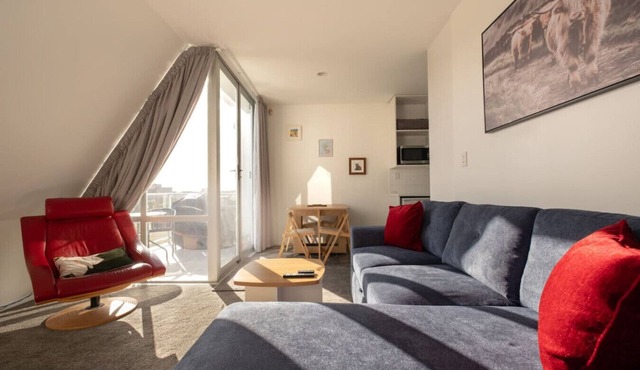 Modern Hagley Park Apartment with Free Parking