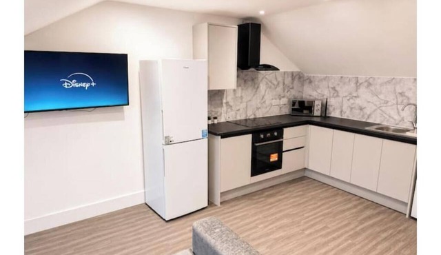 Modern Loft Apartment Near EMA & Donington Park