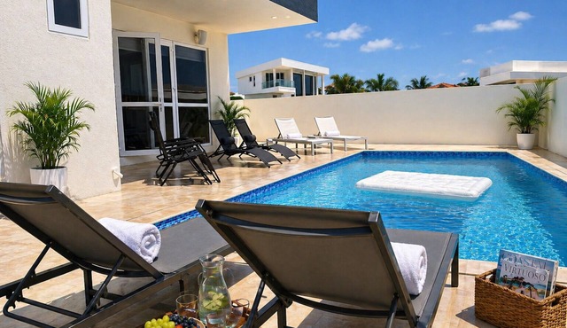 Modern Luxurious Villa Tierra del Sol private pool -brand new- 3 bdr - 3.5 bath