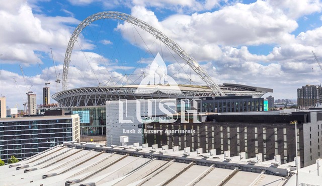 Modern, Stylish 2bedroom & 2 Bath PENTHOUSE Apartment next to Wembley Stadium!