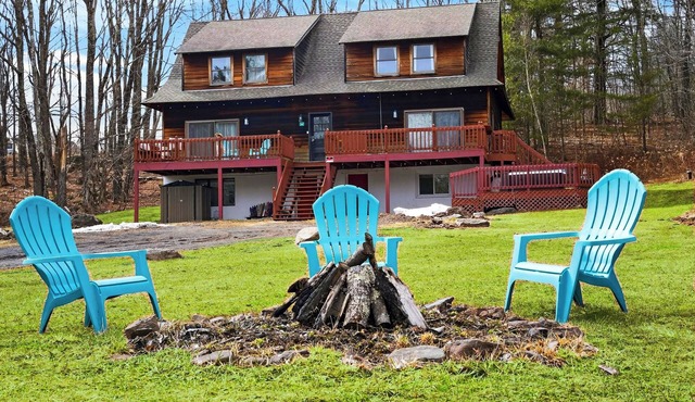 Mountain Getaway Firepit | Minutes to Hunter Mtn | The Summit