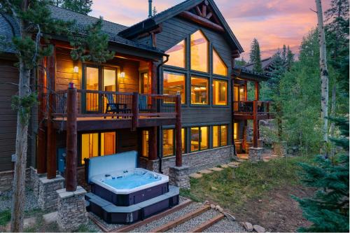 Mountain Home 1040 Next To WP Resort I Private Hot Tub I Amazing Views I Activity Program