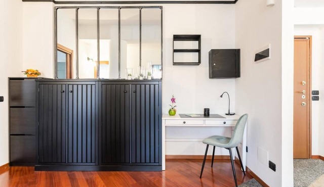 MyHomeInComo - Santa Chiara Apartment