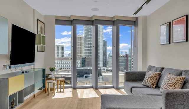 MySquare One Bedroom Serviced Apartment in Stratford