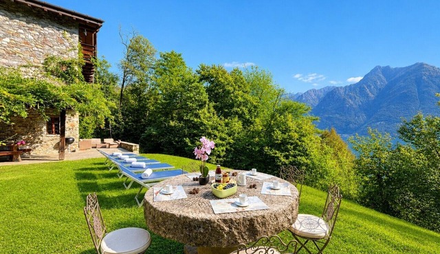 Natural stone Villa Rustica