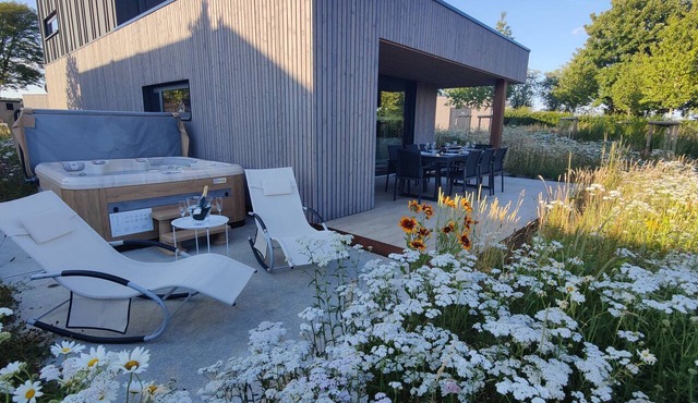 Nature Lake Village – Villa No. 16 – Sleeps 8
