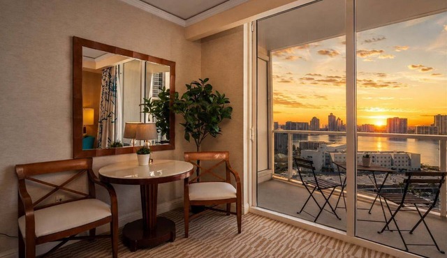Navigate Stays Beachfront Pool Resort Sunny Isles