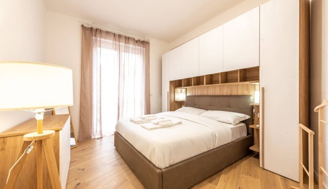 Navigli 2-Bedroom + Sofa Bed Home
