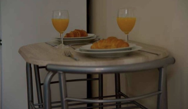 Nice and lovely apartment located not far from Hemel Hempstead station and food.