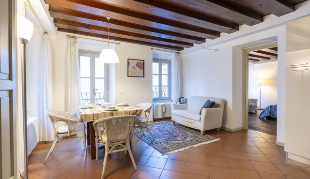 Nice apartment for 2 people with WIFI, TV and balcony