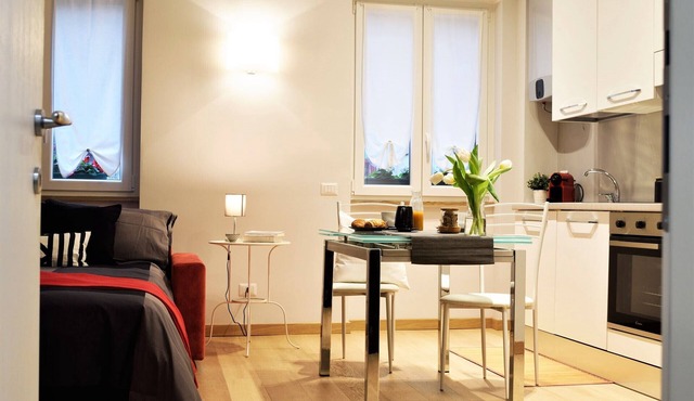 * Nice flat near Central Station and Porta Nuova *