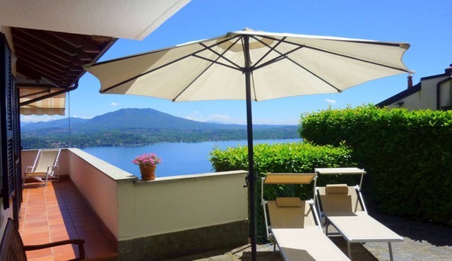 "NIDO SUL LAGO" - The Lake Relax!