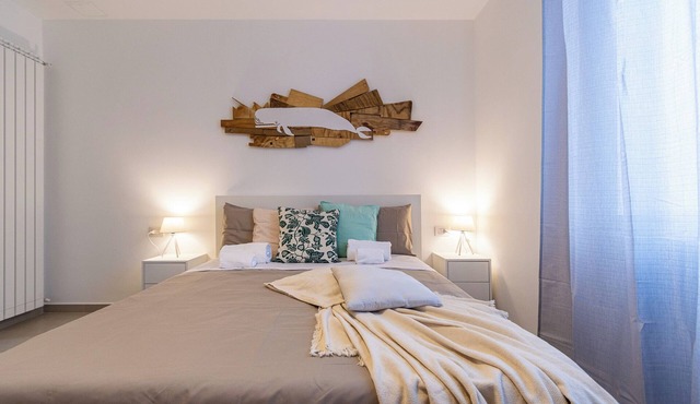 Nolo37: Eco Chic Designer 1-bed apt Nolo. Central Location! AC, WiFi
