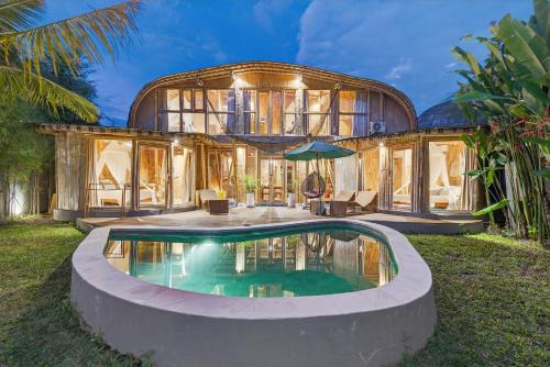 Noon Eco Bamboo Villas Getaway in Canggu