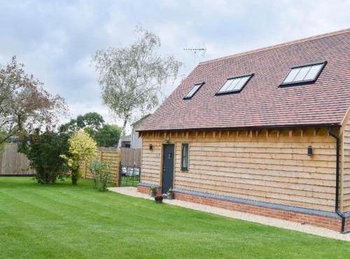 Nr Bicester Village 5 Star Luxury on farm