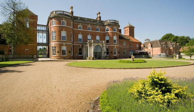 Oakley Hall Hotel