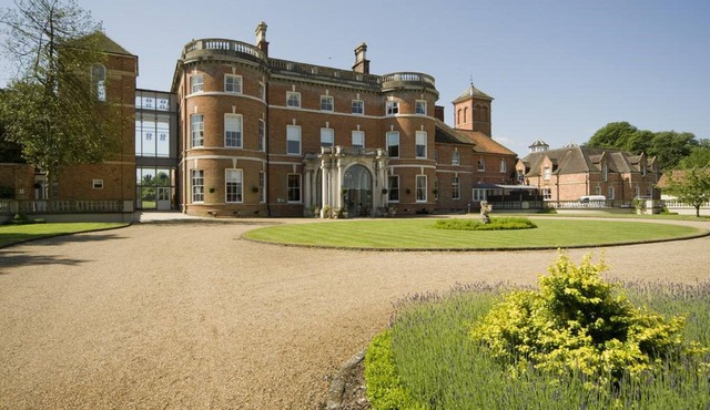 Oakley Hall Hotel
