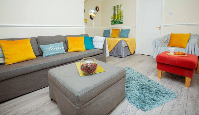 Oakley View 5 Person Comfortable Accommodation