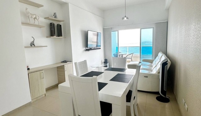 Ocean View, El Laguito 3 bedroom apartment