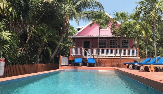 Oceanview/Pool/Dock/AC-Barbaras Beach House-3 bed/2 bath sleeps 7