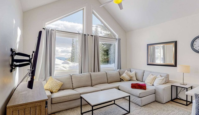 Okanagan - Ice and Cozy #116C