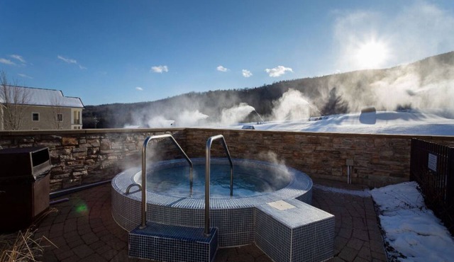 Okemo | 3BR Condo & Close to Amenities + Slopes!