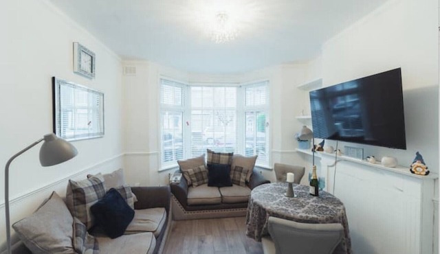 One bedroom flat in Harrow.