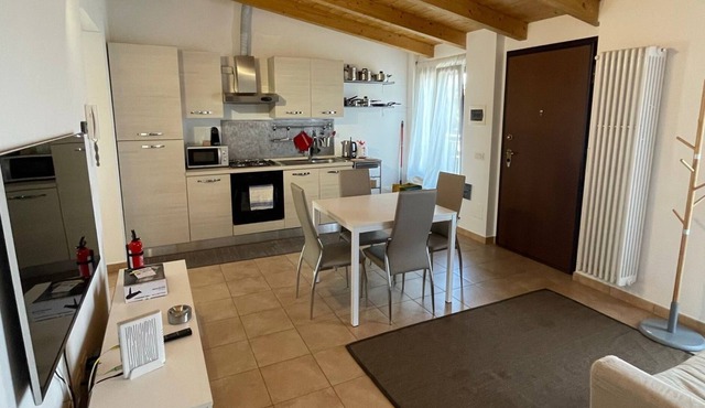 Panoramic Apartment in Isola - Milan